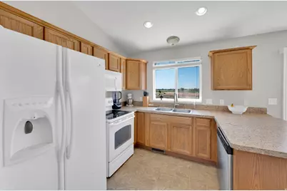2603 W 2225 S, Syracuse, UT 84075 - Photo 8