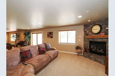 11297 S Via Bonito Dr, South Jordan, UT 84095 - Photo 38