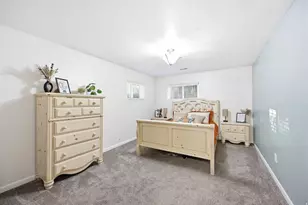 9510 S 2280 E, Sandy, UT 84092 - Photo 22