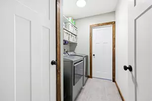 9510 S 2280 E, Sandy, UT 84092 - Photo 20