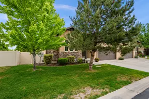 821 E Olivia Ct S, Salt Lake City, UT 84107 - Photo 2