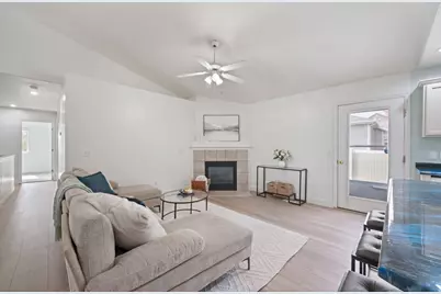 4584 W Carriage Ln, Cedar Hills, UT 84062 - Photo 6