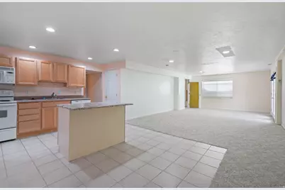 4584 W Carriage Ln, Cedar Hills, UT 84062 - Photo 24