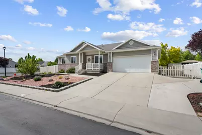 4584 W Carriage Ln, Cedar Hills, UT 84062 - Photo 2