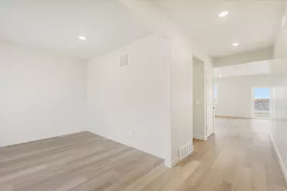 3426 N Hannah St #1605, Eagle Mountain, UT 84005 - Photo 6