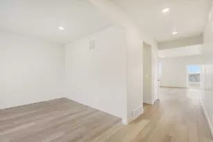 3426 N Hannah St, Eagle Mountain, UT 84005 - Photo 6