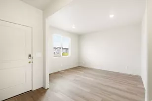 3426 N Hannah St, Eagle Mountain, UT 84005 - Photo 4