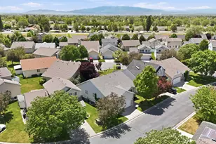 112 W Crystal Bay Dr, Stansbury Park, UT 84074 - Photo 26