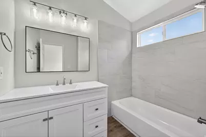 112 W Crystal Bay Dr, Stansbury Park, UT 84074 - Photo 8