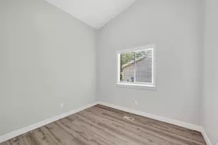 112 W Crystal Bay Dr, Stansbury Park, UT 84074 - Photo 12