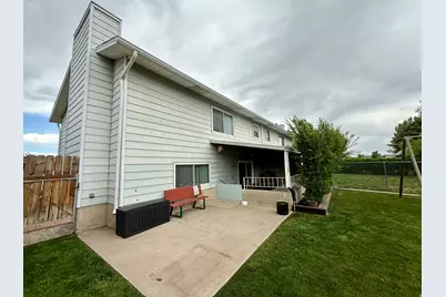 4616 S 3900 W, Roy, UT 84067 - Photo 18
