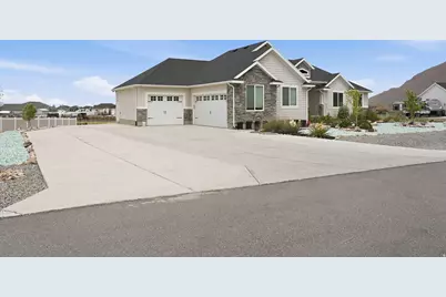 1547 E Owen Cv, Lake Point, UT 84074 - Photo 2