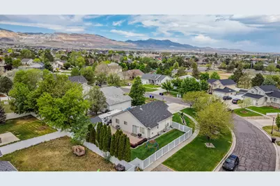 5949 W Fragrant Ln, Herriman, UT 84096 - Photo 40