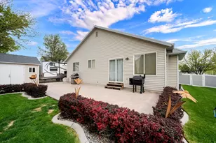5949 W Fragrant Ln, Herriman, UT 84096 - Photo 32