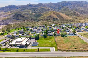 307 N Peach St, Santaquin, UT 84655 - Photo 48