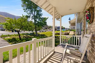 307 N Peach St, Santaquin, UT 84655 - Photo 4