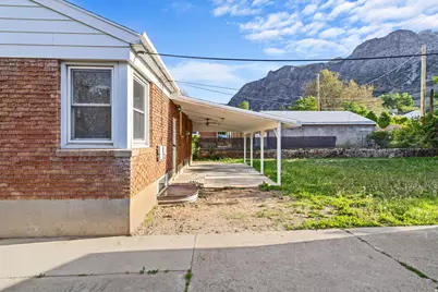 718 S Robins Ave, Ogden, UT 84404 - Photo 24