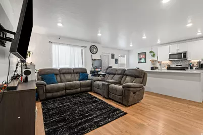 8609 W Meadow Bank Way, Magna, UT 84044 - Photo 10