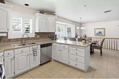 11499 S High Mountain Dr, Sandy, UT 84092 - Photo 24