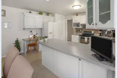 11499 S High Mountain Dr, Sandy, UT 84092 - Photo 22