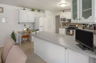 11499 S High Mountain Dr, Sandy, UT 84092 - Photo 22
