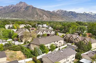 4468 S Archer Gdn Ct, Holladay, UT 84117 - Photo 4