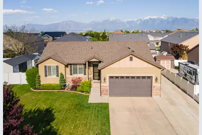8273 S Skyline Arch Dr W, West Jordan, UT 84081 - Photo 2