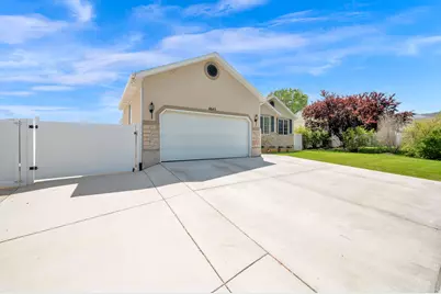 4645 W Emma Mine Dr, Herriman, UT 84096 - Photo 2