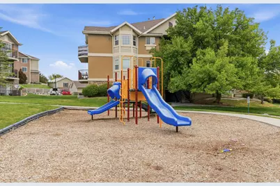 2083 N Morning Star Dr, Saratoga Springs, UT 84045 - Photo 28