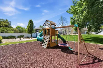 1429 Flint Meadow Dr, Kaysville, UT 84037 - Photo 46