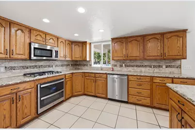 1429 Flint Meadow Dr, Kaysville, UT 84037 - Photo 12