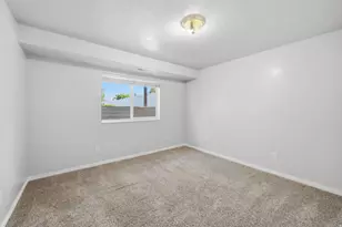 1429 Flint Meadow Dr, Kaysville, UT 84037 - Photo 32