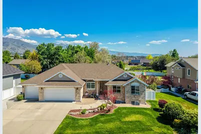 1429 Flint Meadow Dr, Kaysville, UT 84037 - Photo 2