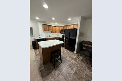 909 S Main St #F, Layton, UT 84041 - Photo 4