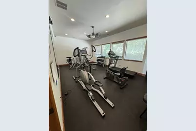 909 S Main St #F, Layton, UT 84041 - Photo 18
