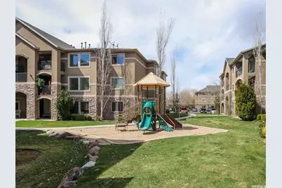 909 S Main St #F, Layton, UT 84041 - Photo 16