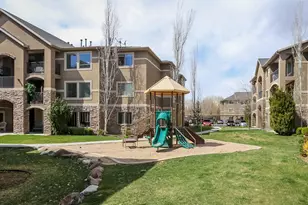 909 S Main St, Layton, UT 84041 - Photo 16