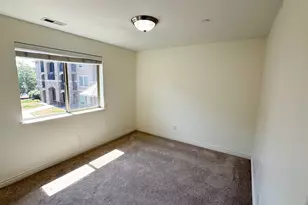 909 S Main St, Layton, UT 84041 - Photo 8