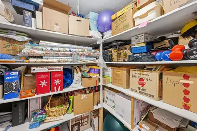 914 N 400 W, Centerville, UT 84014 - Photo 26