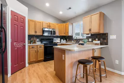 449 N 100 W, Springville, UT 84663 - Photo 10