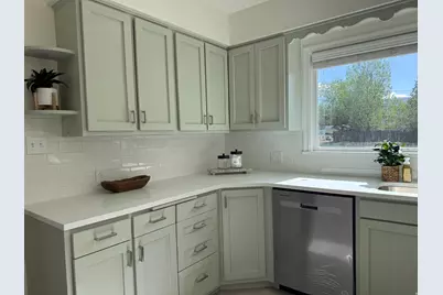 241 N 100 W, Mount Pleasant, UT 84647 - Photo 2