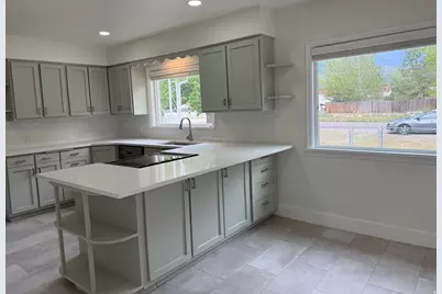 241 N 100 W, Mount Pleasant, UT 84647 - Photo 4