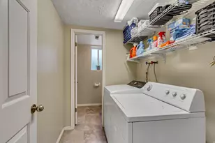 916 N 1100 W, Farmington, UT 84025 - Photo 10