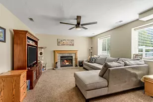 916 N 1100 W, Farmington, UT 84025 - Photo 8