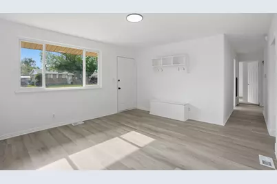 4674 S Citadel St, West Valley, UT 84120 - Photo 6