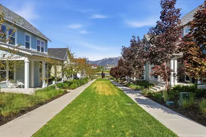 10606 S Lake Ave W, South Jordan, UT 84009 - Photo 4