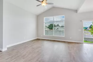 7632 S Waverly Ln, West Jordan, UT 84084 - Photo 4