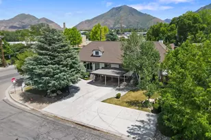 3915 S Feramorz Dr, Holladay, UT 84124 - Photo 38