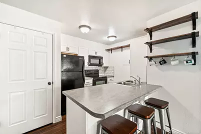 1205 E Waterside Cv S, Midvale, UT 84047 - Photo 8