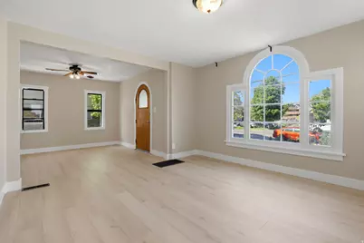 442 N 200 E, Provo, UT 84606 - Photo 6